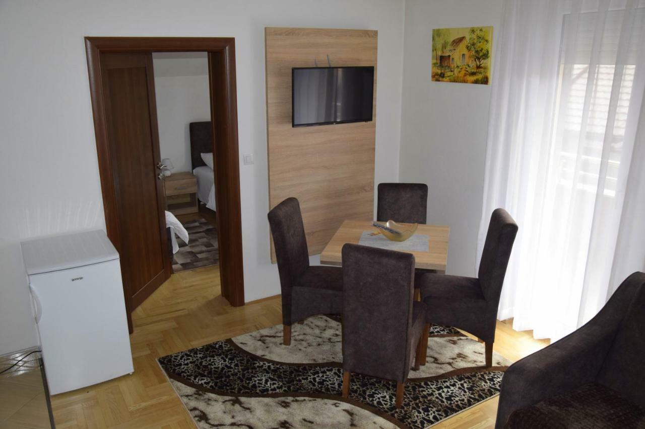 Apartmani Maric Novi Pazar Extérieur photo