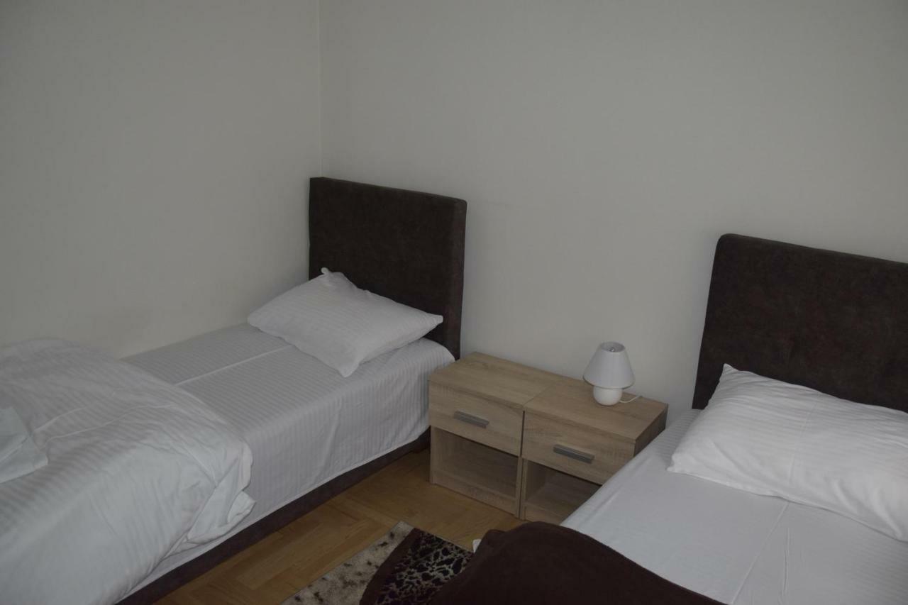 Apartmani Maric Novi Pazar Extérieur photo