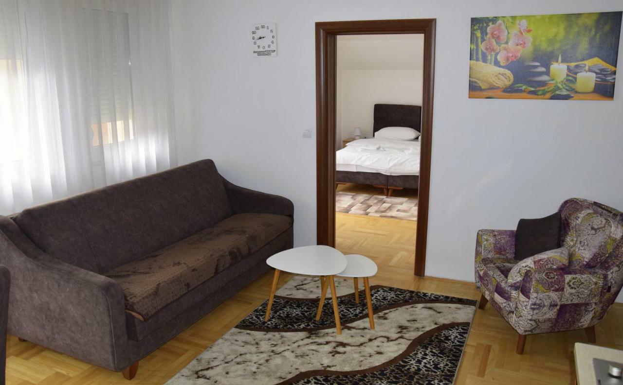 Apartmani Maric Novi Pazar Extérieur photo